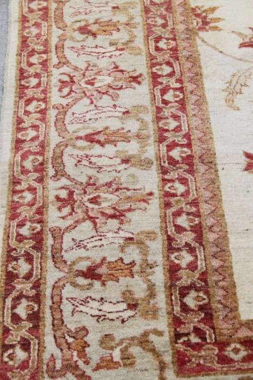 A MAGNIFICENT LARGE (3.04m x 2.3m) TRADITIONAL AFGHAN CHOBI PERSIAN CARPET IN STUNNING CONDITION