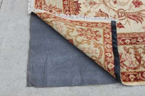 A MAGNIFICENT LARGE (3.04m x 2.3m) TRADITIONAL AFGHAN CHOBI PERSIAN CARPET IN STUNNING CONDITION