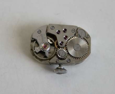 A STUNNING & RARE VINTAGE ART DECO MARCASITE ADORNED SWISS MADE "HUGUENIN" LADIES COCKTAIL WATCH