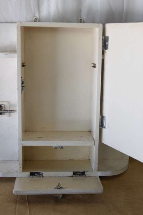 AN AWESOME VINTAGE/ ANTIQUE? BATHROOM VANITY WALL CABINET WITH A BEVELLED MIRROR AND STORAGE DRAWER