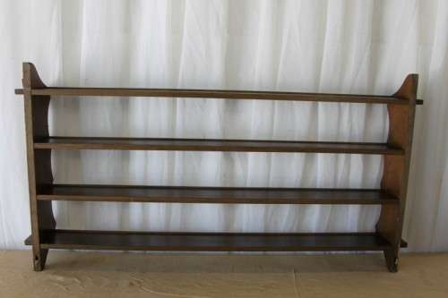 A FABULOUS WALL MOUNTABLE SOLID WOODEN DISPLAY SHELF FOR ORNAMENTS, TRIOS, MODEL CARS AND MORE