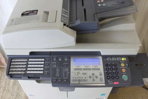 AN AWESOME TOSHIBA E-STUDIO 167 PHOTOCOPIER WITH DOCUMENT FEEDER AND 4x PAPER DRAWERS