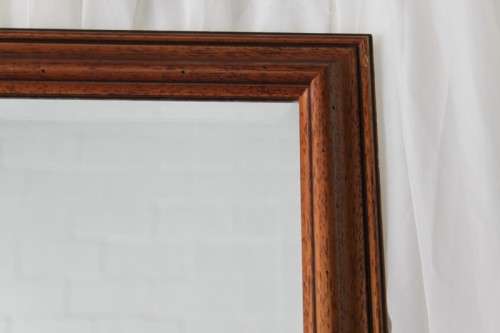 A SERIOUSLY STUNNING (LARGE) SOLID WOODEN FRAMED BEVELLED GLASS WALL MIRROR IN AWESOME CONDITION
