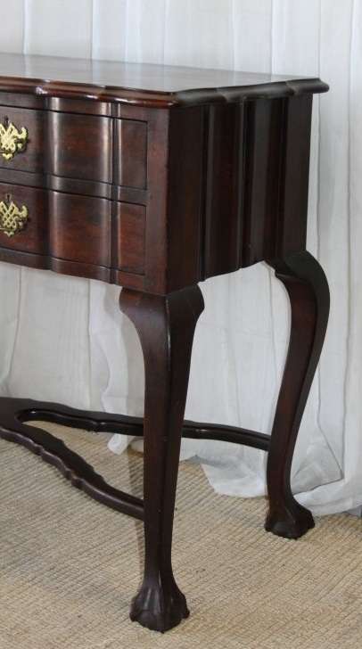 A MAGNIFICENT SOLID STINK WOOD 4-DRAWER BALL & CLAW HALL TABLE/ BUFFET SERVER WITH BRASS HANDLES