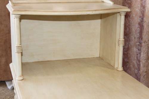 A BEAUTIFULLY MADE VINTAGE CREAM PAINT TECHNIQUE'D ON SOLID WOOD TELEPHONE TABLE WITH REGENCY LEGS