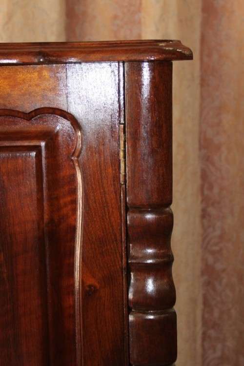 AN INCREDIBLE (LARGER) SOLID IMBUIA DOUBLE DOOR BALL AND CLAW CORNER CABINET IN SUPERB CONDITION