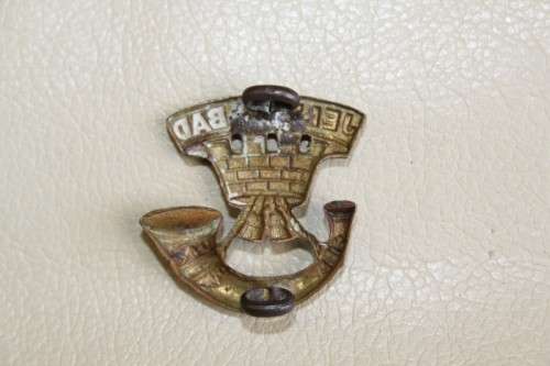 AN AWESOME BRITISH PRINCE ALBERT'S "SOMERSET LIGHT INFANTRY" REGIMENT JELLALABAD CAP BADGE
