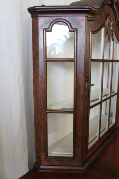 A BEAUTIFUL ANTIQUE GABLED WALNUT SHOW CABINET w/ STUNNING CARVED DETAILING & BEVELLED GLASS PANELS