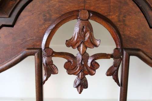 A BEAUTIFUL ANTIQUE GABLED WALNUT SHOW CABINET w/ STUNNING CARVED DETAILING & BEVELLED GLASS PANELS
