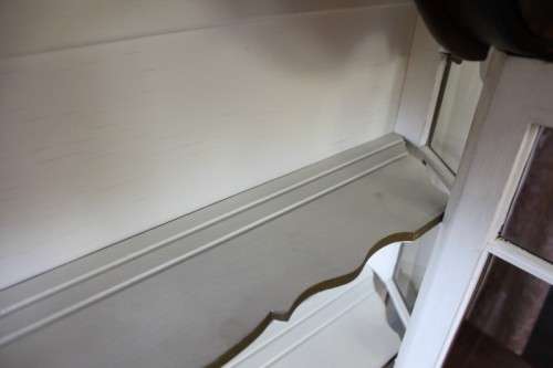 A BEAUTIFUL ANTIQUE GABLED WALNUT SHOW CABINET w/ STUNNING CARVED DETAILING & BEVELLED GLASS PANELS