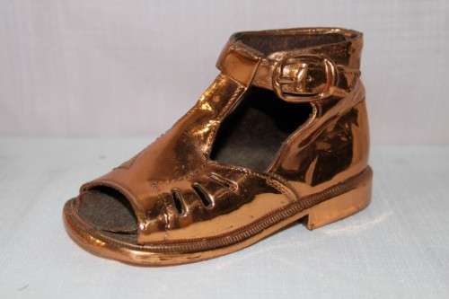 FOUR STUNNING "BOOTEE BRONZING" COPPER PLATED BABY SHOES IN FANTASTIC CONDITION bid/shoe