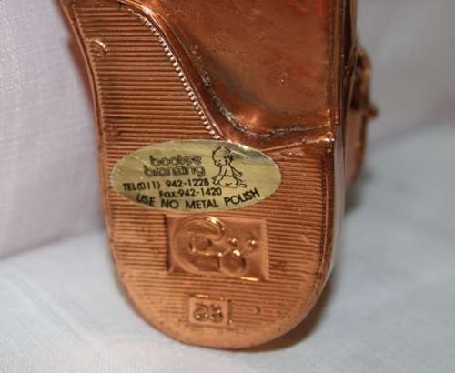 FOUR STUNNING "BOOTEE BRONZING" COPPER PLATED BABY SHOES IN FANTASTIC CONDITION bid/shoe