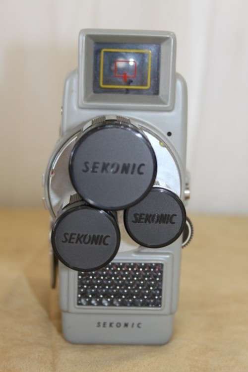 A SUPERB HANIMEX-SEKONIC 3 LENS "ELMATIC 8" 8mm PORTABLE TURRET LENS MOVIE CAMERA & LEATHER CASE