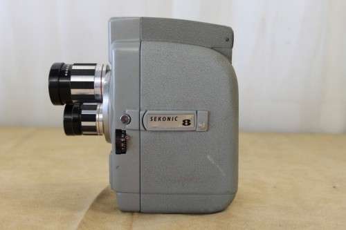 A SUPERB HANIMEX-SEKONIC 3 LENS "ELMATIC 8" 8mm PORTABLE TURRET LENS MOVIE CAMERA & LEATHER CASE