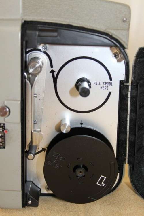 A SUPERB HANIMEX-SEKONIC 3 LENS "ELMATIC 8" 8mm PORTABLE TURRET LENS MOVIE CAMERA & LEATHER CASE