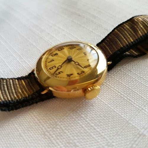 THREE SPECTACULAR VINTAGE TRENCH WATCHES INCLUDING TWO LADIES & ONE GENTS WATCH