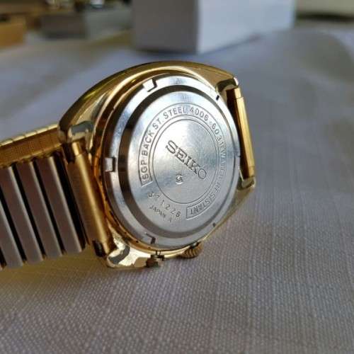 A STUNNING VINTAGE GOLD PLATED SEIKO AUTOMATIC "BELL-MATIC" (MODEL 4006-6031) GENTS WRIST WATCH