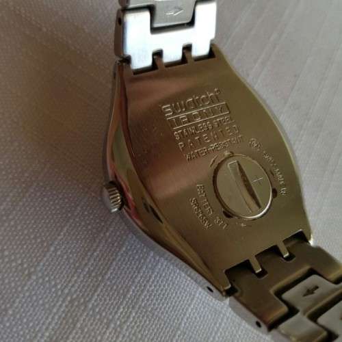 AN AWESOME ORIGINAL SWATCH "IRONY" (MODEL SR626SW) STAINLESS STEEL UNISEX SPORTS WRIST WATCH