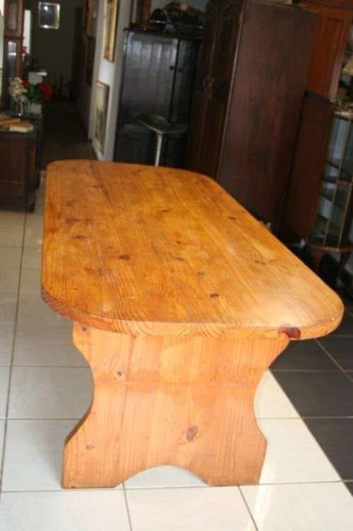 An Awesome 6-Seater Solid Wooden Kitchen/ Patio Dining Table with Loads Of Charm In Great Condition