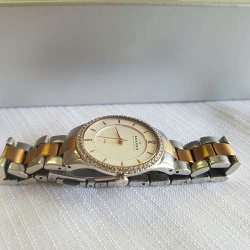 A STUNNING DANISH MADE "SKAGEN" #347SSRX LADIES TWO-TONE STAINLESS STEEL WATCH w/ SWAROVSKI CRYSTALS