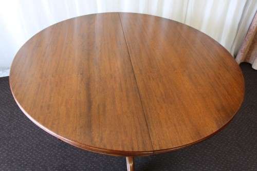 An awesome 4 To 10-seater extendable dining table w/ a spectacular carved centre pedestal | RS17