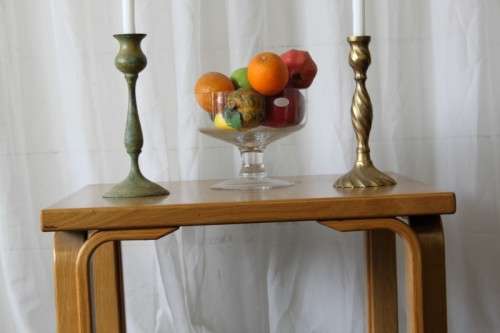 AN AMAZING "SQUARE" LIGHT OAK BENTWOOD COFFEE/ OCCASIONAL TABLE IN WONDERFUL CONDITION