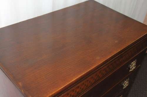 A beautiful Solidly built 5-drawer chest of drawers with stunning styling & ornate handles