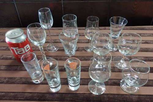 A FANTASTIC COLLECTION OF THIRTEEN ASSORTED SHERRY/ LIQUEUR GLASSES IN GREAT CONDITION
