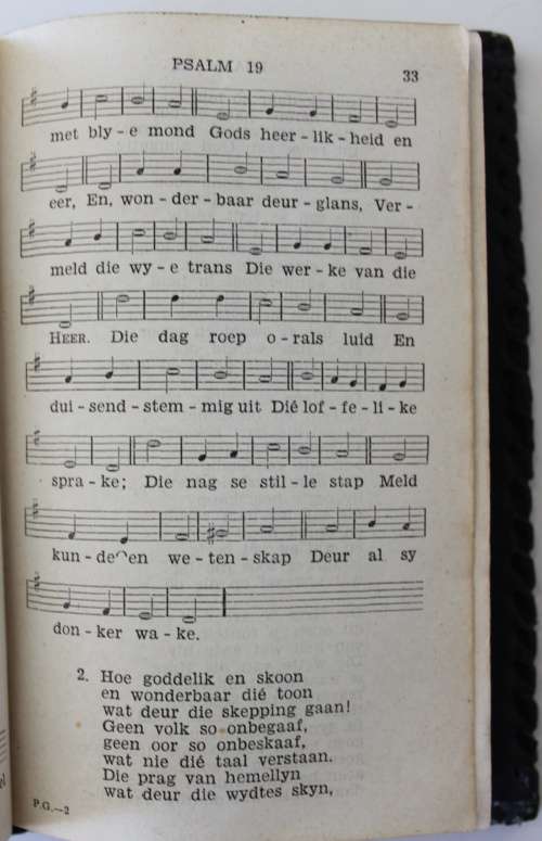 A WONDERFUL ANTIQUE (c1948) AFRIKAANS HYMNAL INCLUDING PSALMS AND HYMNS IN GOOD CONDITION