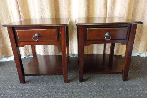 2x gorgeous modern single drawer bedside pedestals in amazing condition - Bid/Pedestal
