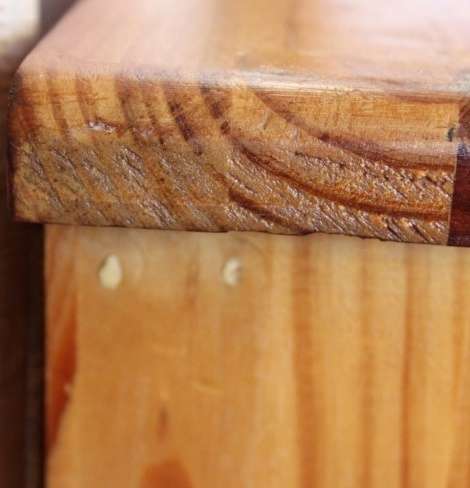 A STUNNING 5-DRAWER SOLID PINE CHEST OF DRAWERS WITH ORNAT HANDLES IN EXCELLENT CONDITION!!!