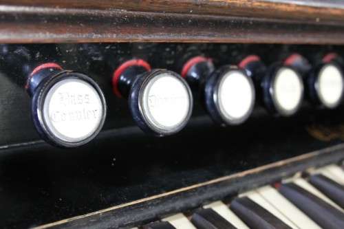 AN INCREDIBLY RARE ANTIQUE VICTORIAN (1890 - 1912) HAMILTON PIANO Co. HIGH BACK PARLOR PUMP ORGAN