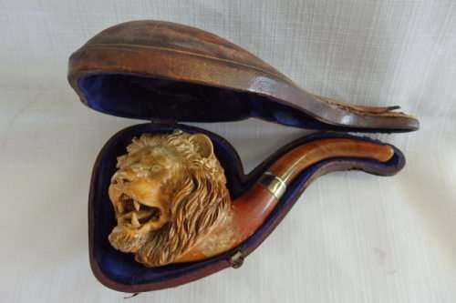 A MAGNIFICENT HAND MADE LION MEERSCHAUM SMOKING PIPE - INCREDIBLE ADDITION TO YOUR COLLECTION