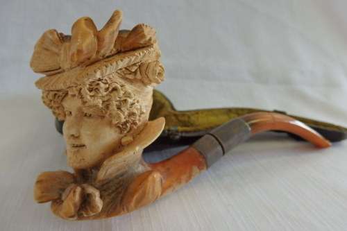 A MAGNIFICENT HAND MADE VICTORIAN LADY MEERSCHAUM PIPE - AWESOME ADDITION TO YOUR COLLECTION