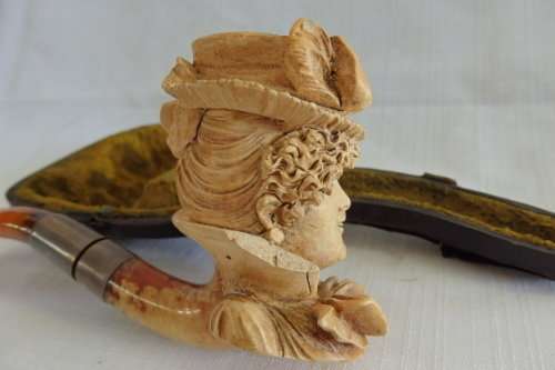 A MAGNIFICENT HAND MADE VICTORIAN LADY MEERSCHAUM PIPE - AWESOME ADDITION TO YOUR COLLECTION