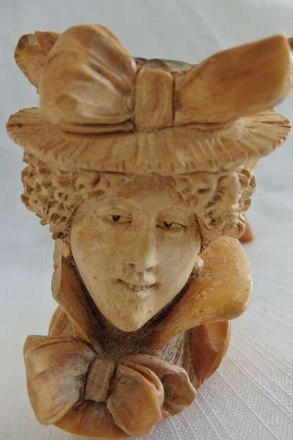 A MAGNIFICENT HAND MADE VICTORIAN LADY MEERSCHAUM PIPE - AWESOME ADDITION TO YOUR COLLECTION