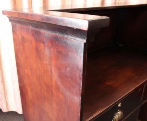 AN INCREDIBLE MOBILE BAR/ DRINKS CABINET/ PODIUM ON CASTORS IN GREAT CONDITION!!!!