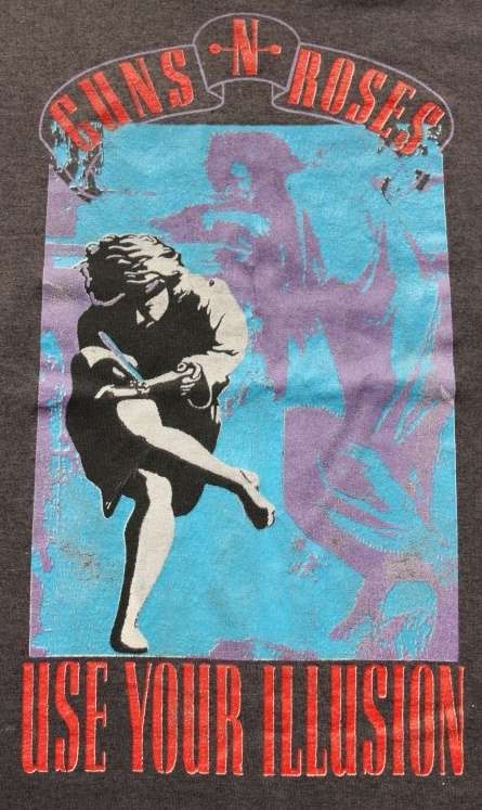 AN AMAZING AND HUGELY COLLECTIBLE "GUNS N ROSES" ''USE YOUR ILLUSION'' 1991 TOUR T-SHIRT