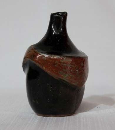 A WONDERFUL COLLECTION OF 3x VINTAGE BROWN GLAZED STONEWARE BOTTLES IN GREAT CONDITION