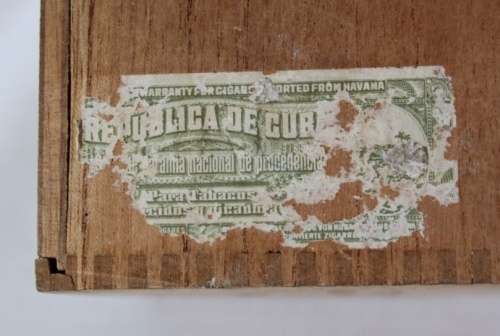 AN EXQUSITELY HAND MADE JOSE GENER EPICURE No.2 WOODEN CIGAR BOX IN FANTASTIC CONDITION!!!