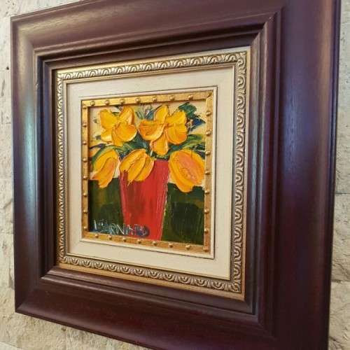 A BEAUTIFULLY FRAMED ORIGINAL SIGNED LYNETTE BARNARD OIL PAINTING WITH BOLD STRIKING COLOURS