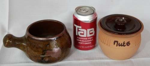 AN AWESOME VINTAGE BROWN STONEWARE GRAVY BOWL & NUTS JAR SET IN WONDERFUL CONDITION!!!
