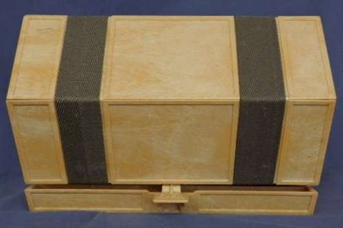 AN AWESOME ''THE ROLYKIT'' COMPACT STORAGE CONTAINER WITH COMPARTMENT DIVIDERS