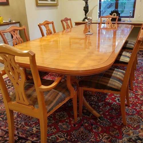 ***make an offer*** ORIGINAL "GORDON FRASER" YEW WOOD CHIPPENDALE 8 - 10 SEATER DINING ROOM SUITE