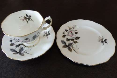 An incredible vintage Royal Albert fine bone china "Queen's Messenger" collection trio