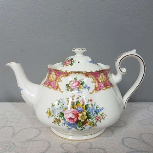 A superb Royal Albert Fine Bone China "Lady Carlyle" collection Teapot in spectacular condition