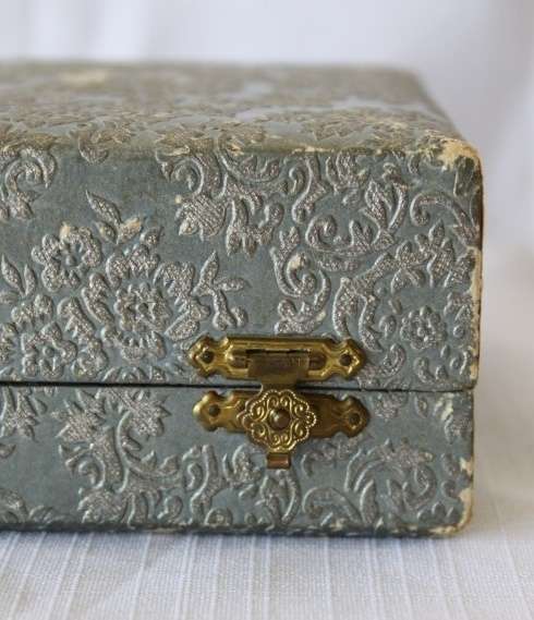 An exquisite vintage (c1950's) ''Angora'' silver plated "breakfast" egg serving set in its box