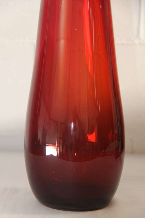 An awesome tall signed hand-blown glass "contemporary art glass" vase in wonderful condition