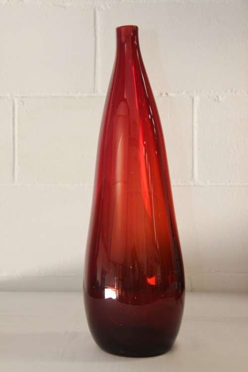An awesome tall signed hand-blown glass "contemporary art glass" vase in wonderful condition