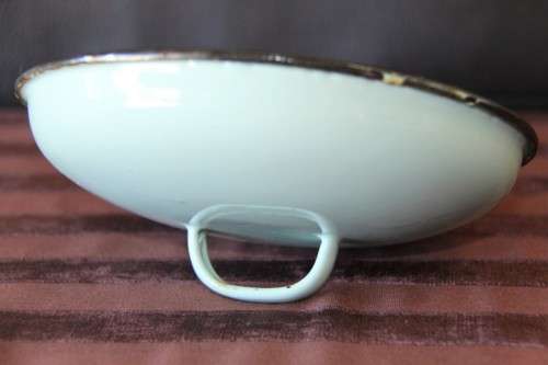 An awesome collection of enamel ware, mug, spoon, perfect for the lapa/braai area